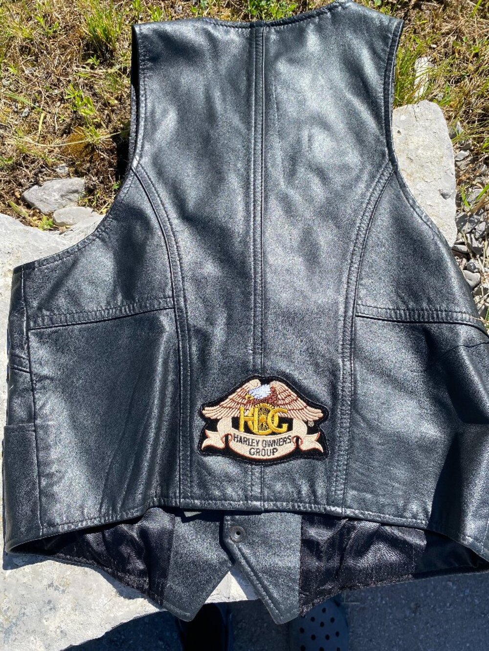Women's Leather Motorocycle Vest - SZ 40 - Mint Condition with Harley Badge